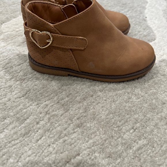 Childrens place ankle boots 2 pairs - Picture 2 of 4